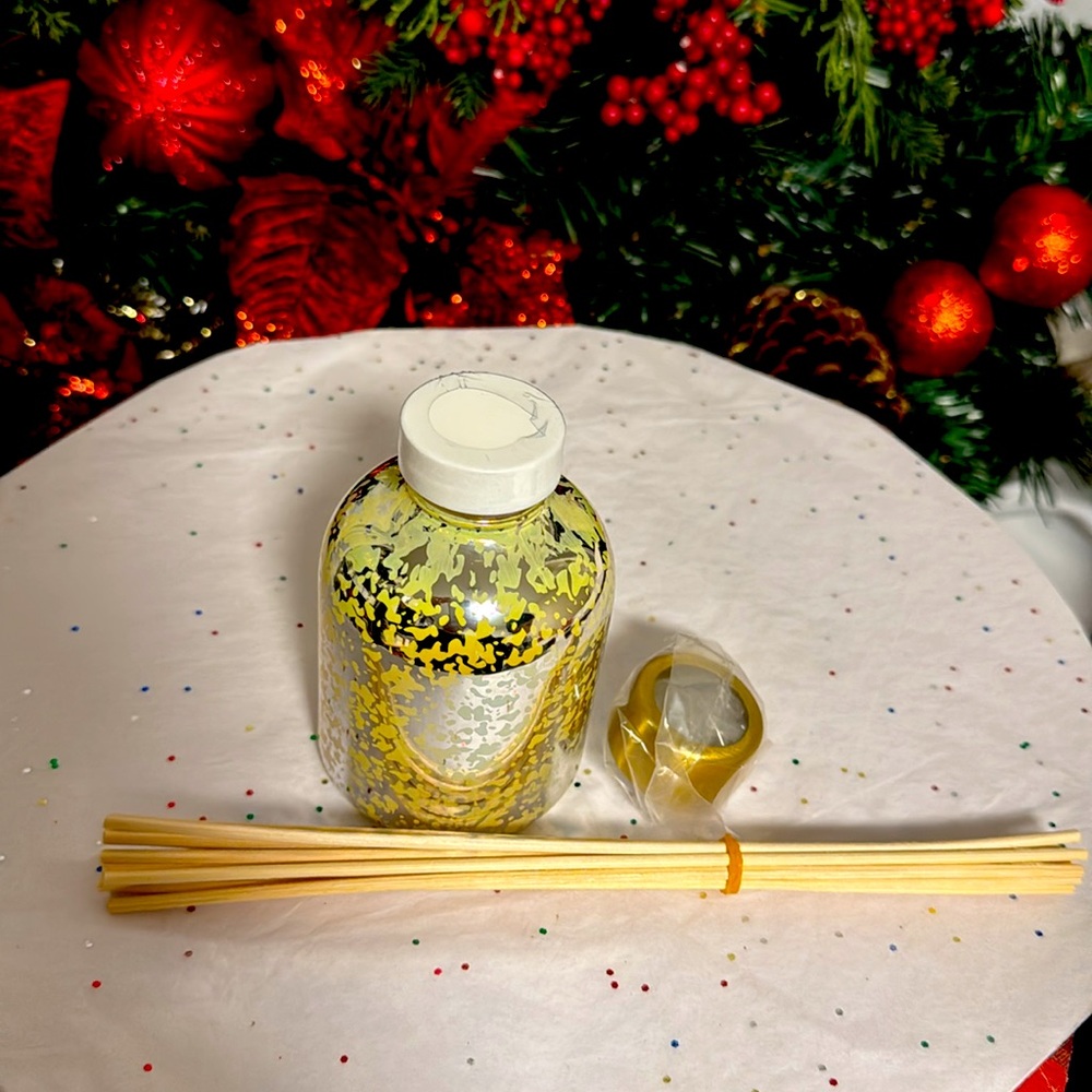 Capri Blue Reed Diffuser - Reed Diffuser Set168ml 5.7floz - Picture 5 of 6
